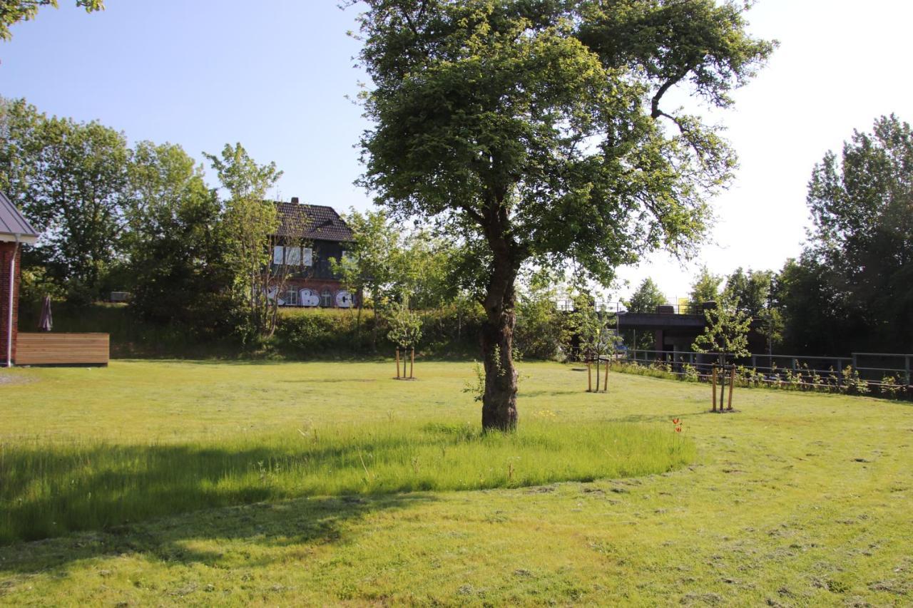 Altes Bahnhofsvorsteherhaus Husum  Exterior foto